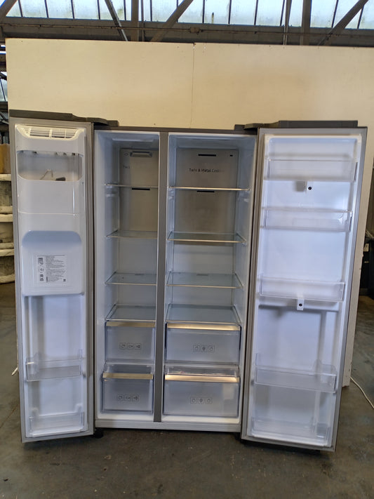 Samsung American Fridge Freezer | RS68N8941SL/EU