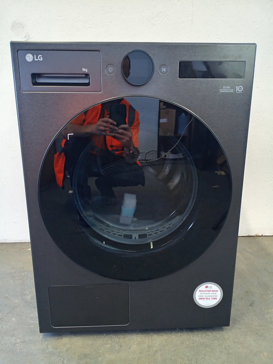 LG 9kg Heatpump Tumble Dryer | RHX7009TBB