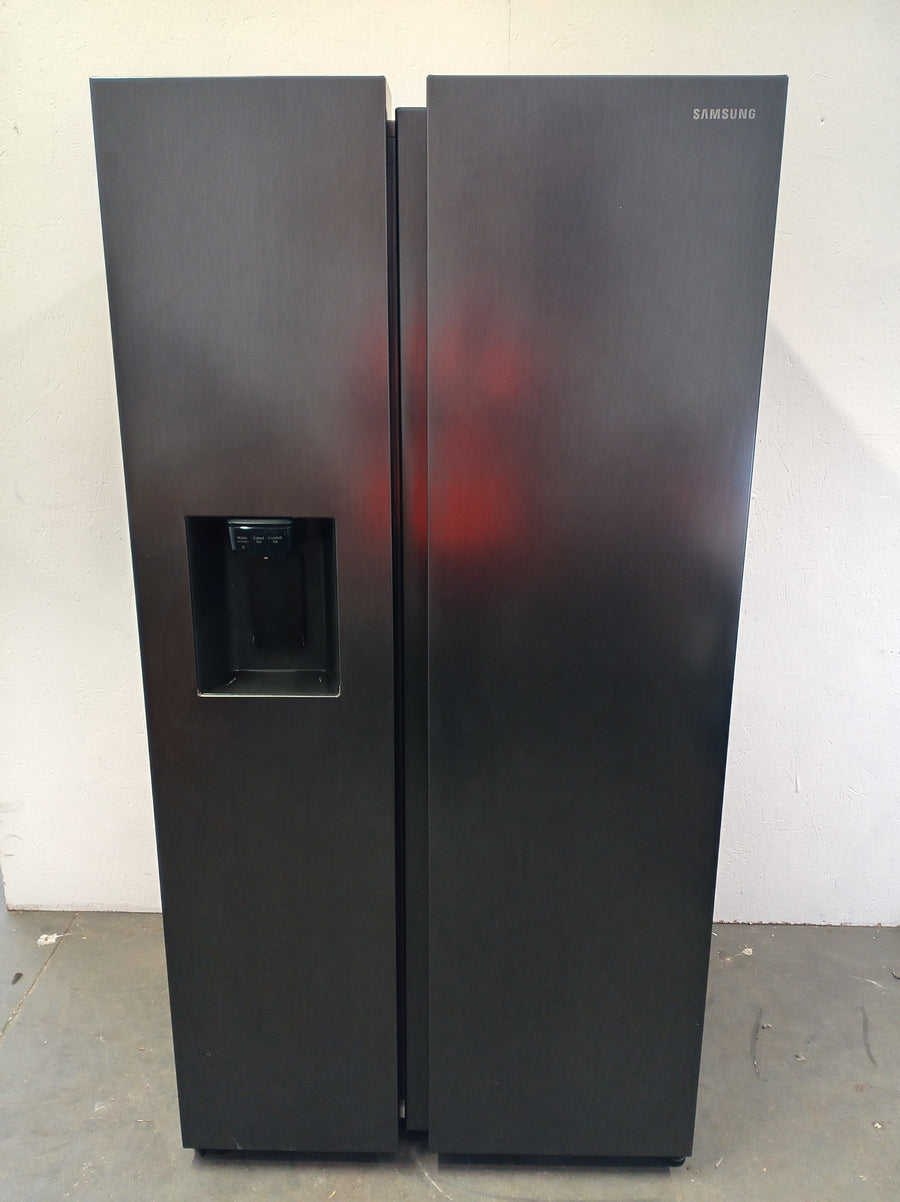 Sumsang American Fridge Freezer | RS68A884CB1